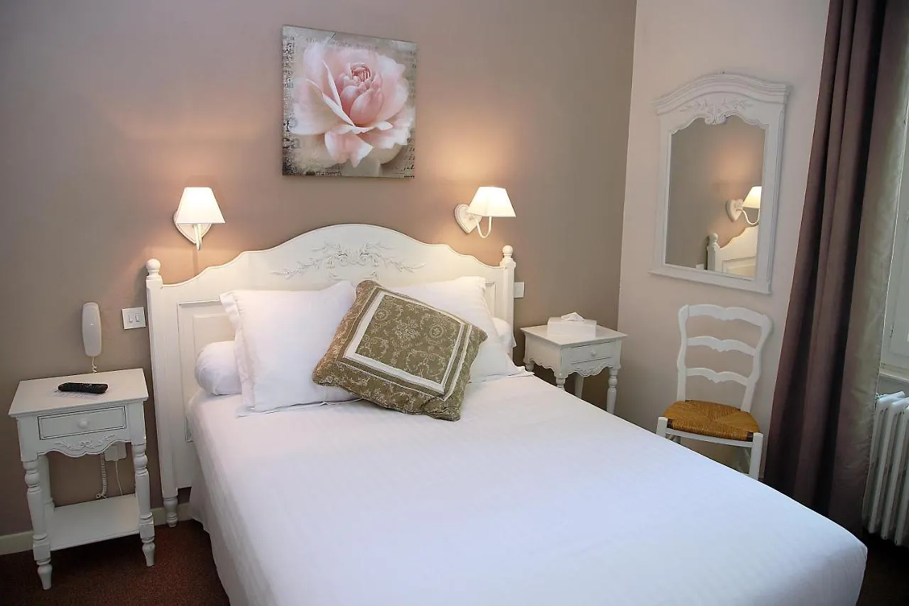 Hotel Les Marronniers à Thueyts 3*,  France